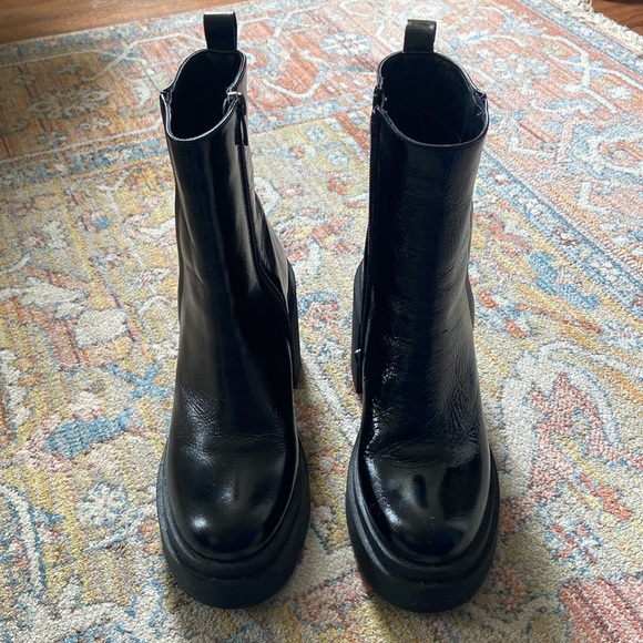 Steve Madden Sawyer Black Patent Leather Platform Ankle Boots size 6 - Picture 2 of 12